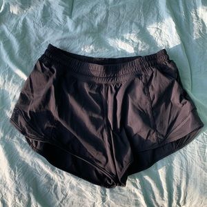 lululemon hotty hot short ll